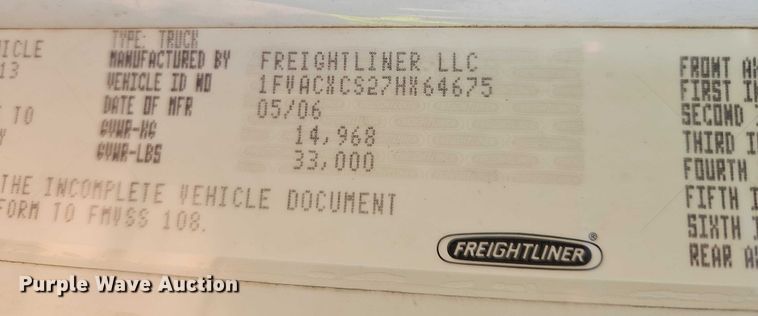 image for item EO4878 2007 Freightliner Business Class M2 truck cab and chassis