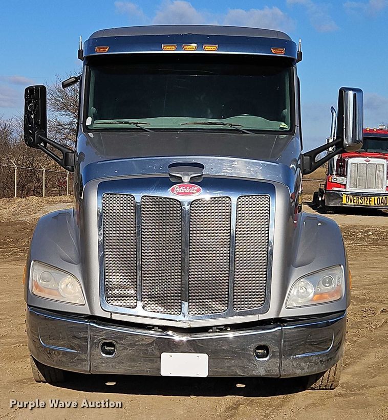 CAMIóN 2015 PETERBILT