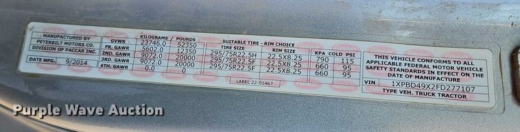 image for item EO4882 2015 Peterbilt 579 semi truck