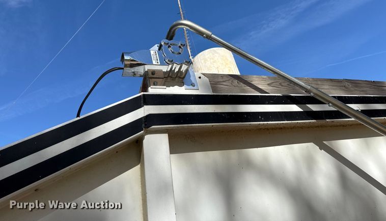 image for item EP0985 2000 Red River Mfg BD237 bottom dump trailer