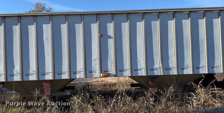 image for item EP0988 1994 Merritt 43X102X80XSPCX2XGS grain trailer