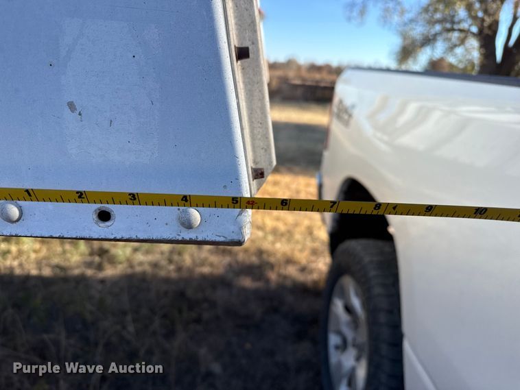 image for item EP0988 1994 Merritt 43X102X80XSPCX2XGS grain trailer