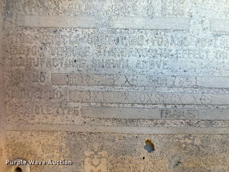 image for item EP0988 1994 Merritt 43X102X80XSPCX2XGS grain trailer