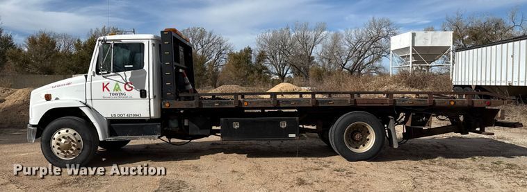 image for item EP0991 1998 Freightliner FL60 rollback truck