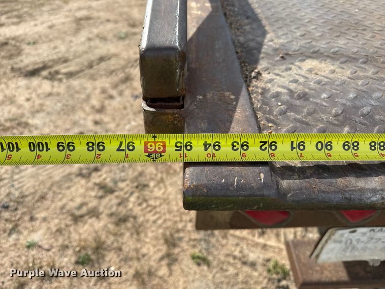 image for item EP0991 1998 Freightliner FL60 rollback truck