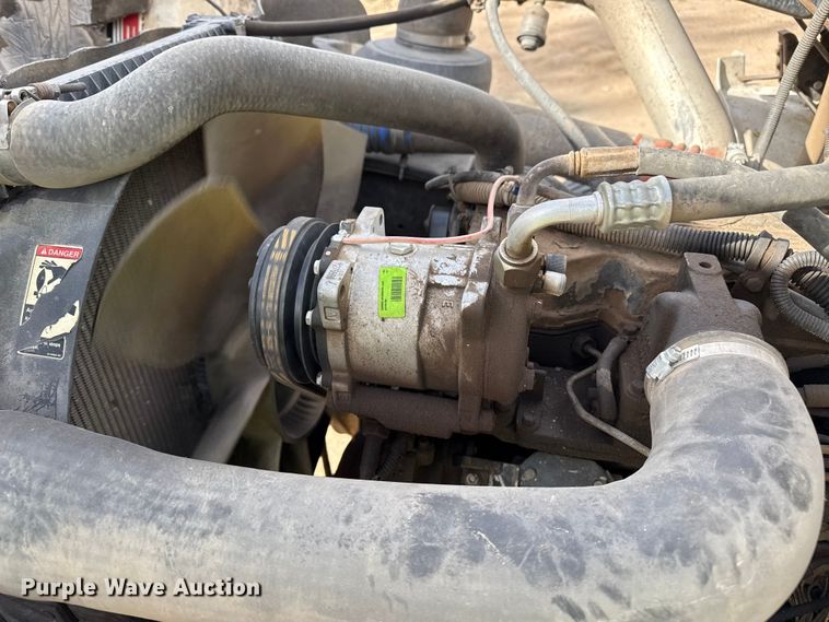 image for item EP0991 1998 Freightliner FL60 rollback truck