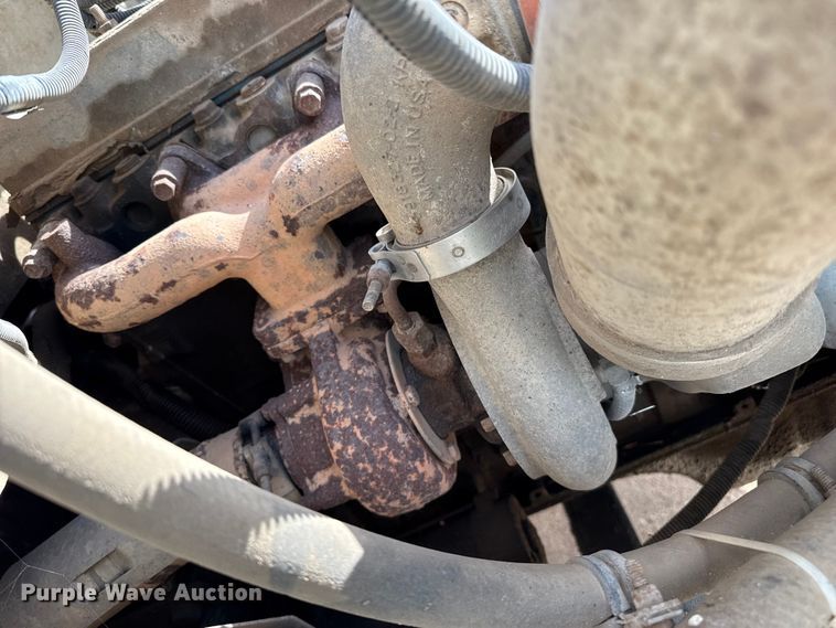 image for item EP0991 1998 Freightliner FL60 rollback truck