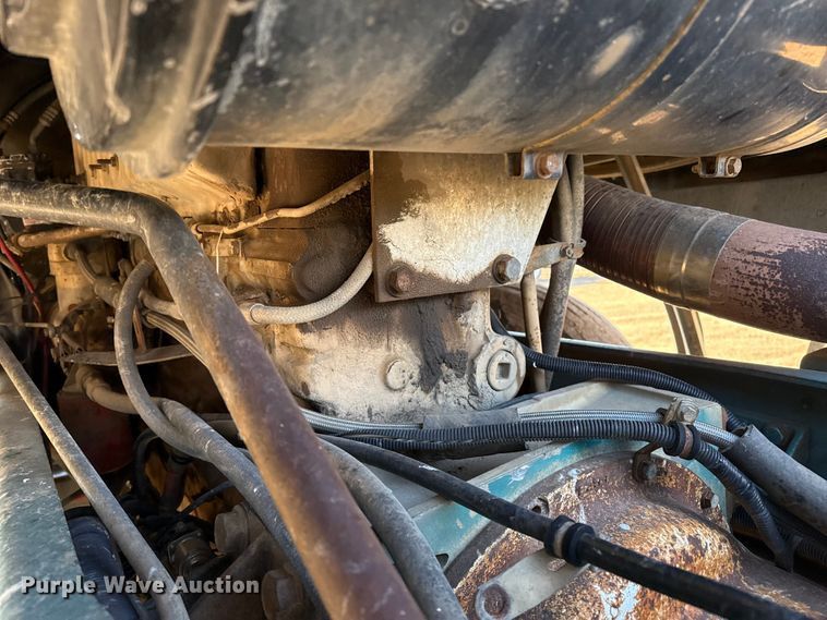 image for item EP2622 1995 Freightliner semi truck