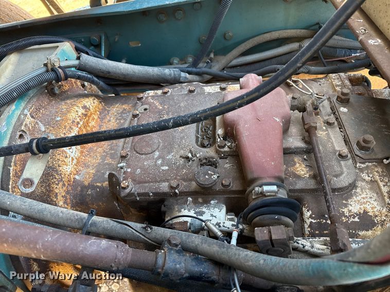 image for item EP2622 1995 Freightliner semi truck