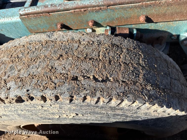 image for item EP2622 1995 Freightliner semi truck