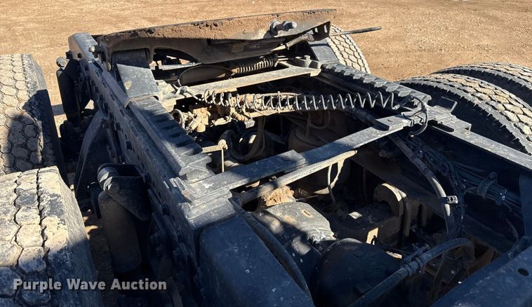 image for item EP2623 2013 Western Star 4900FA semi truck