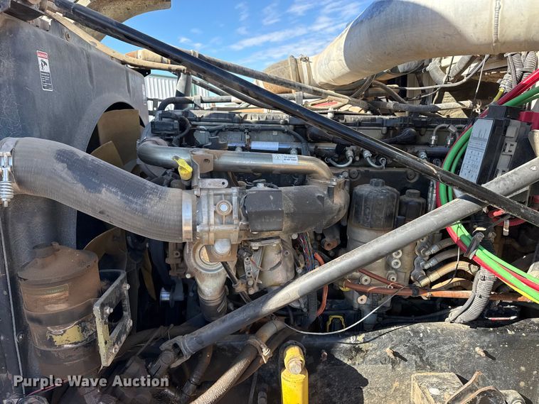 image for item EP2623 2013 Western Star 4900FA semi truck