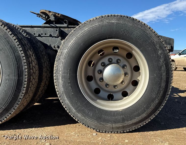 image for item EP2623 2013 Western Star 4900FA semi truck