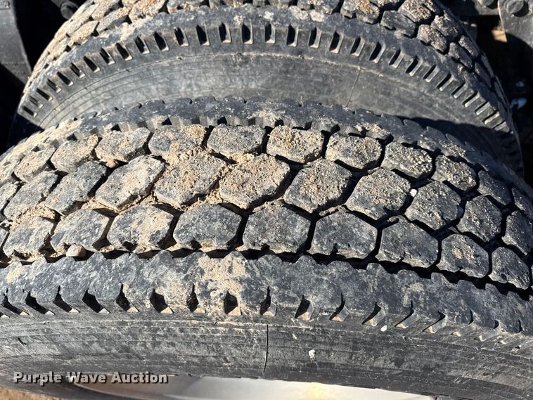 image for item EP2623 2013 Western Star 4900FA semi truck