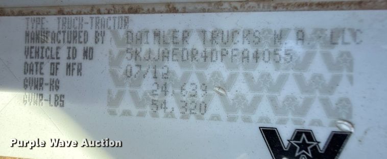 image for item EP2623 2013 Western Star 4900FA semi truck