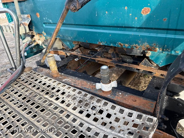 image for item EP2639 1998 Volvo VN semi truck