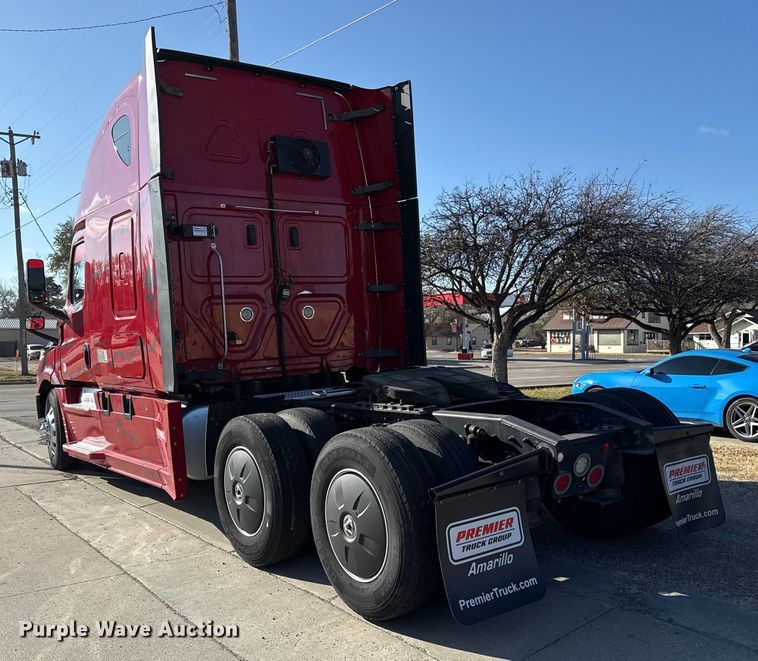 image for item EP2641 2019 Freightliner Cascadia 