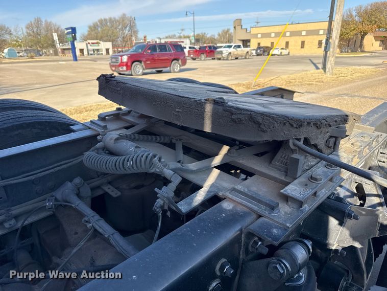 image for item EP2641 2019 Freightliner Cascadia 