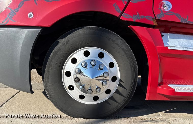 image for item EP2641 2019 Freightliner Cascadia 