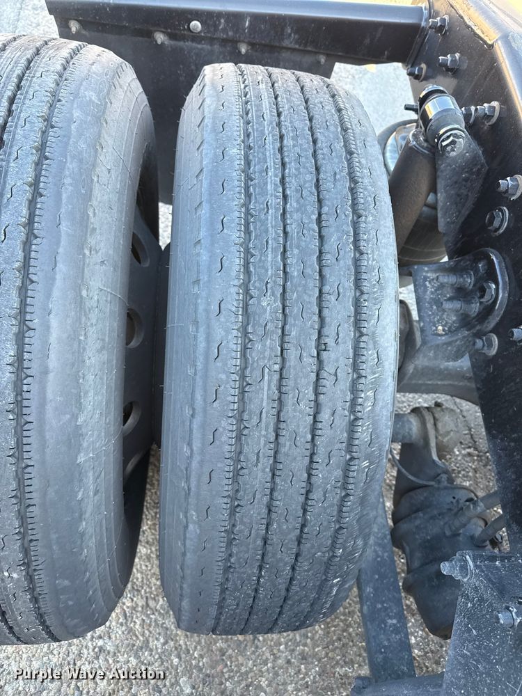 image for item EP2641 2019 Freightliner Cascadia 