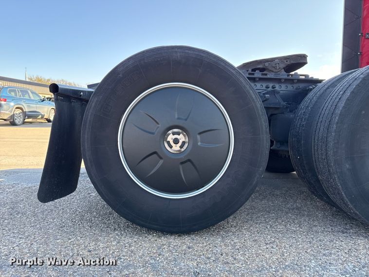 image for item EP2641 2019 Freightliner Cascadia 