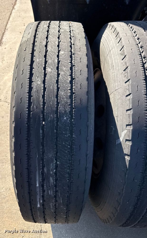 image for item EP2641 2019 Freightliner Cascadia 