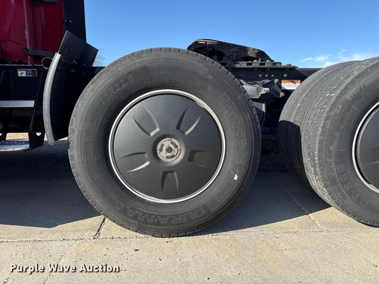 image for item EP2641 2019 Freightliner Cascadia 