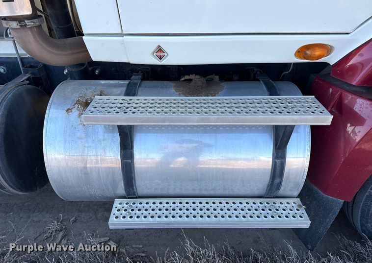 image for item EP2653 2009 International ProStar semi truck