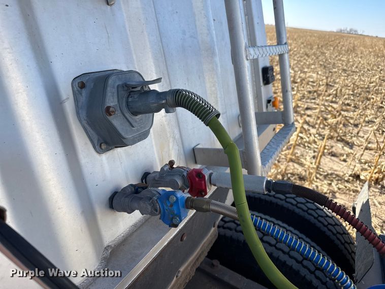 image for item EP2653 2009 International ProStar semi truck