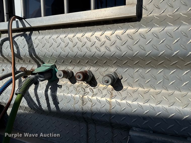 image for item EP2653 2009 International ProStar semi truck