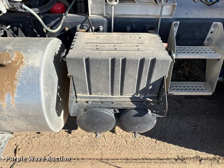 image for item EP2653 2009 International ProStar semi truck