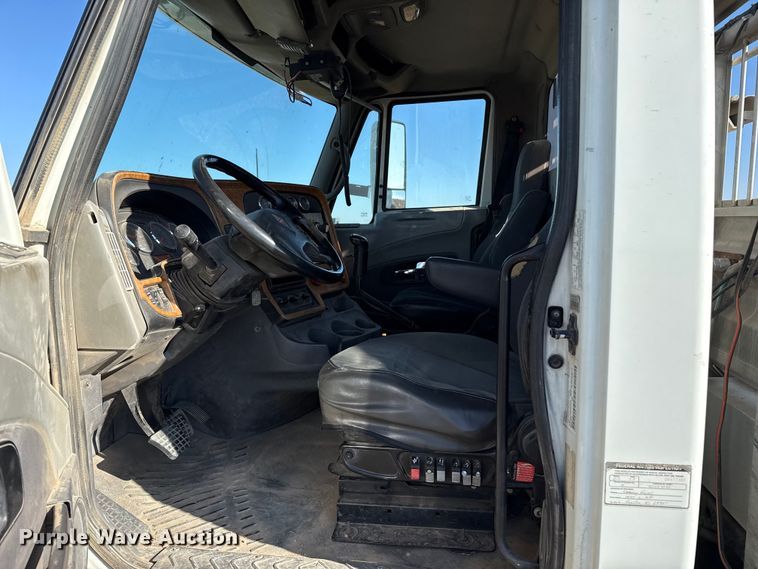 image for item EP2653 2009 International ProStar semi truck