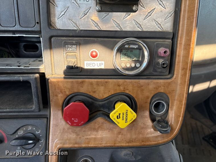 image for item EP2653 2009 International ProStar semi truck