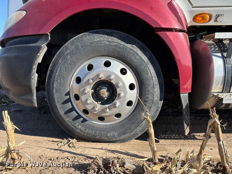 image for item EP2653 2009 International ProStar semi truck