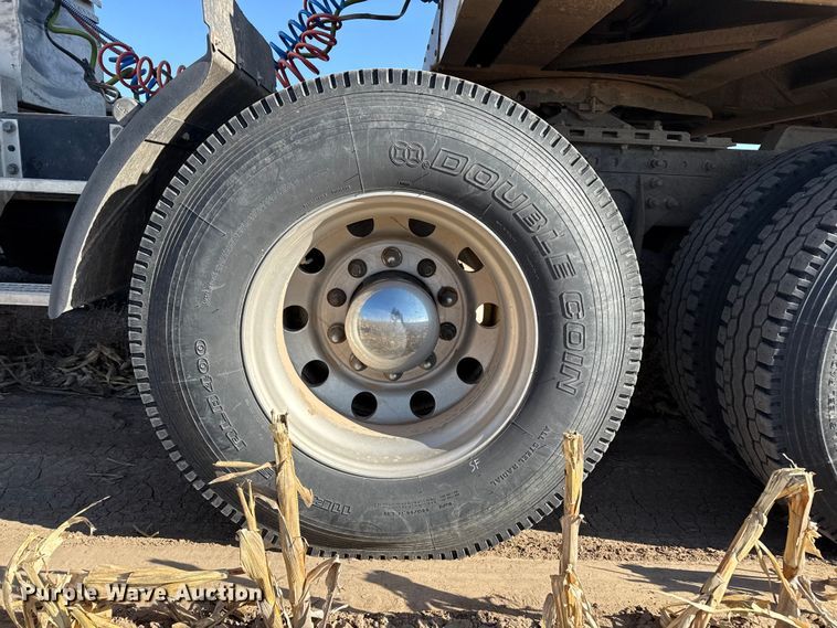 image for item EP2653 2009 International ProStar semi truck