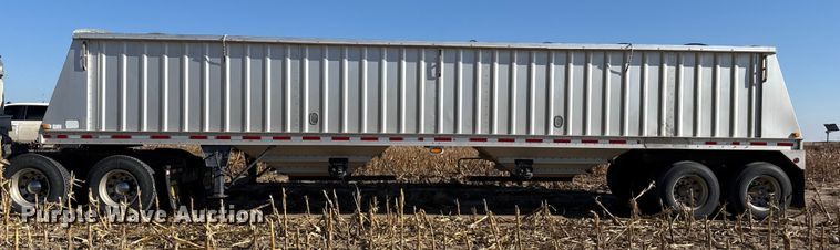image for item EP2654 2009 Neville Built grain trailer
