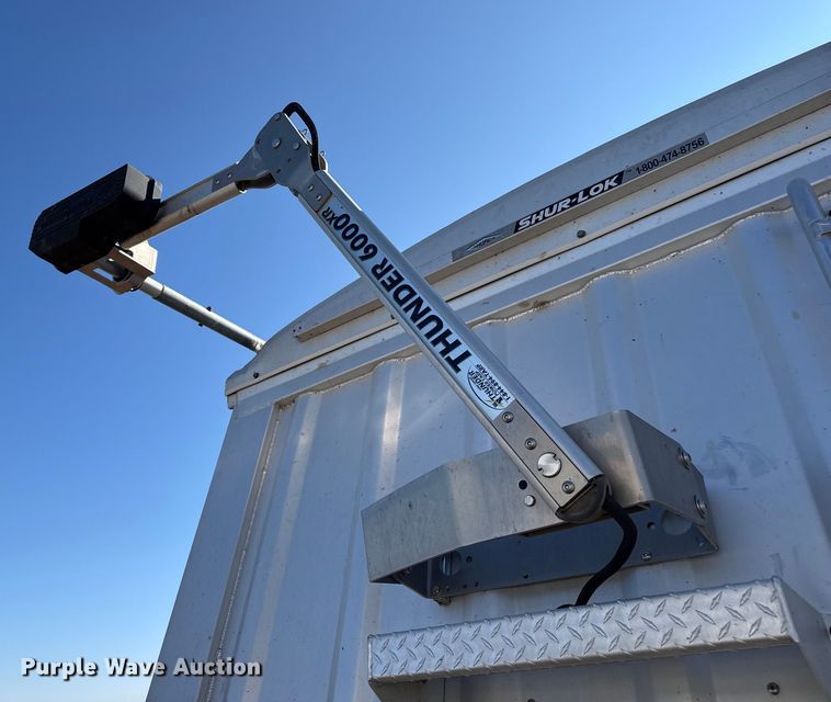 image for item EP2654 2009 Neville Built grain trailer