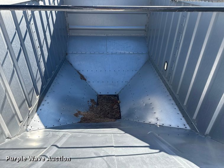 image for item EP2654 2009 Neville Built grain trailer