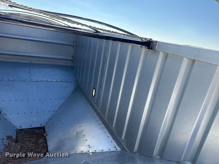 image for item EP2654 2009 Neville Built grain trailer