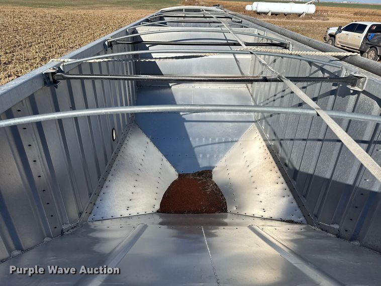 image for item EP2654 2009 Neville Built grain trailer