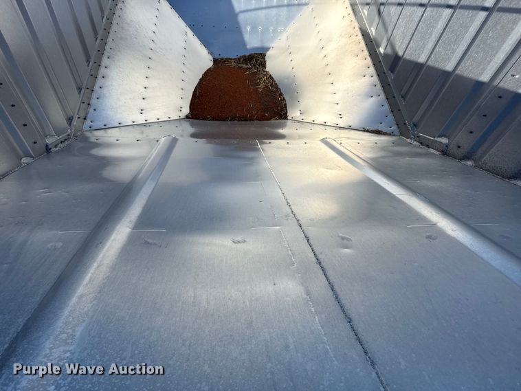 image for item EP2654 2009 Neville Built grain trailer