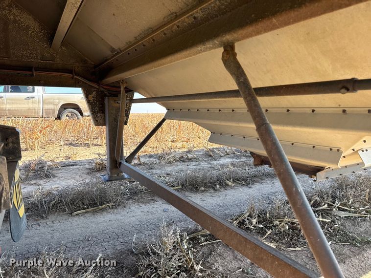 image for item EP2654 2009 Neville Built grain trailer
