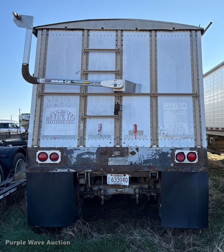 image for item EP2656 1982 Merritt grain trailer