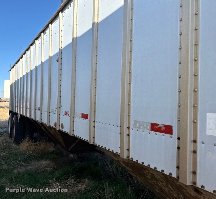 image for item EP2656 1982 Merritt grain trailer