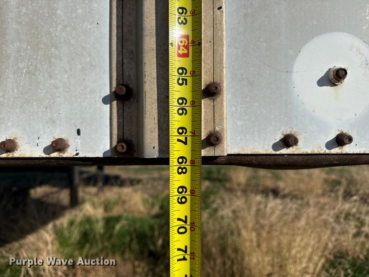 image for item EP2656 1982 Merritt grain trailer