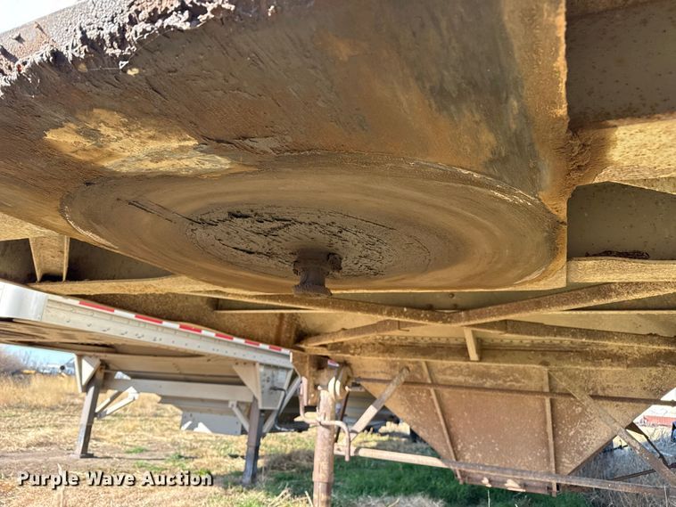 image for item EP2656 1982 Merritt grain trailer