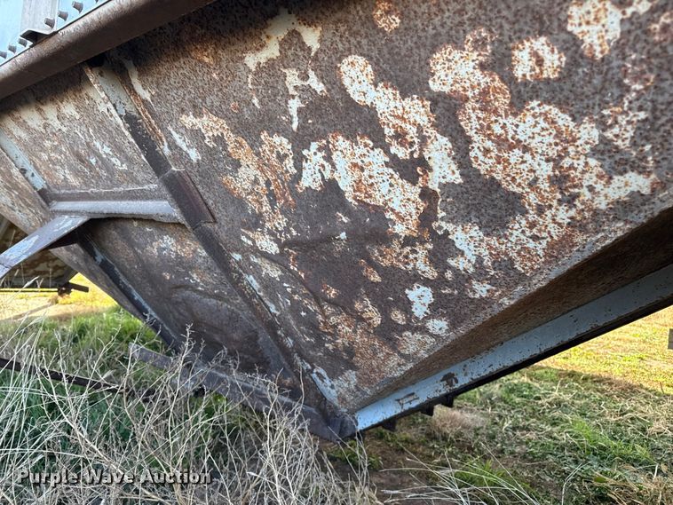 image for item EP2656 1982 Merritt grain trailer