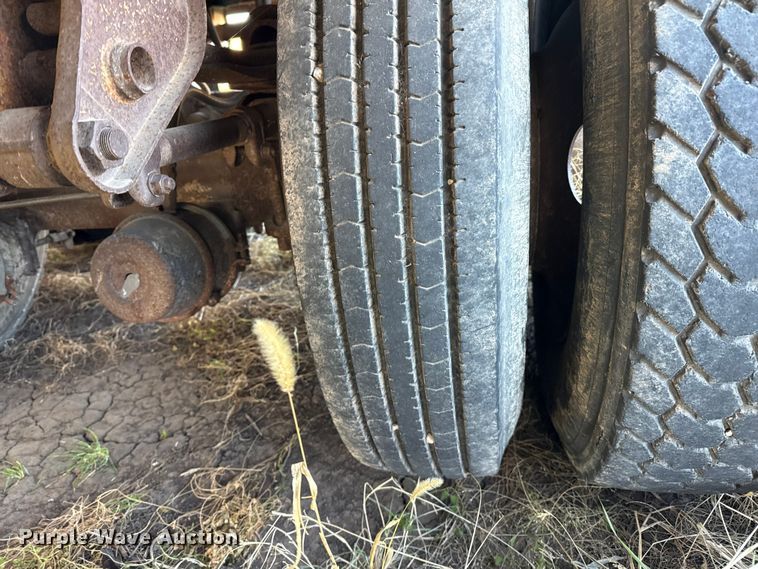 image for item EP2656 1982 Merritt grain trailer