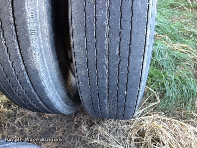 image for item EP2656 1982 Merritt grain trailer