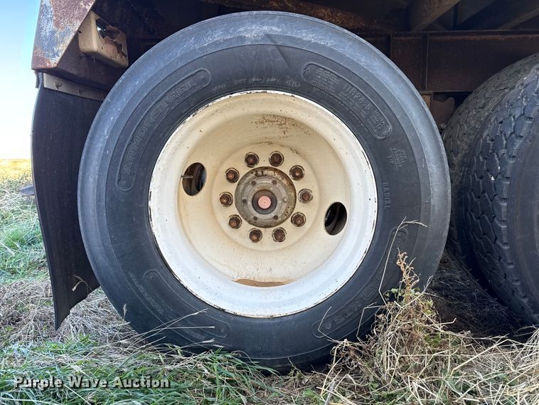 image for item EP2656 1982 Merritt grain trailer